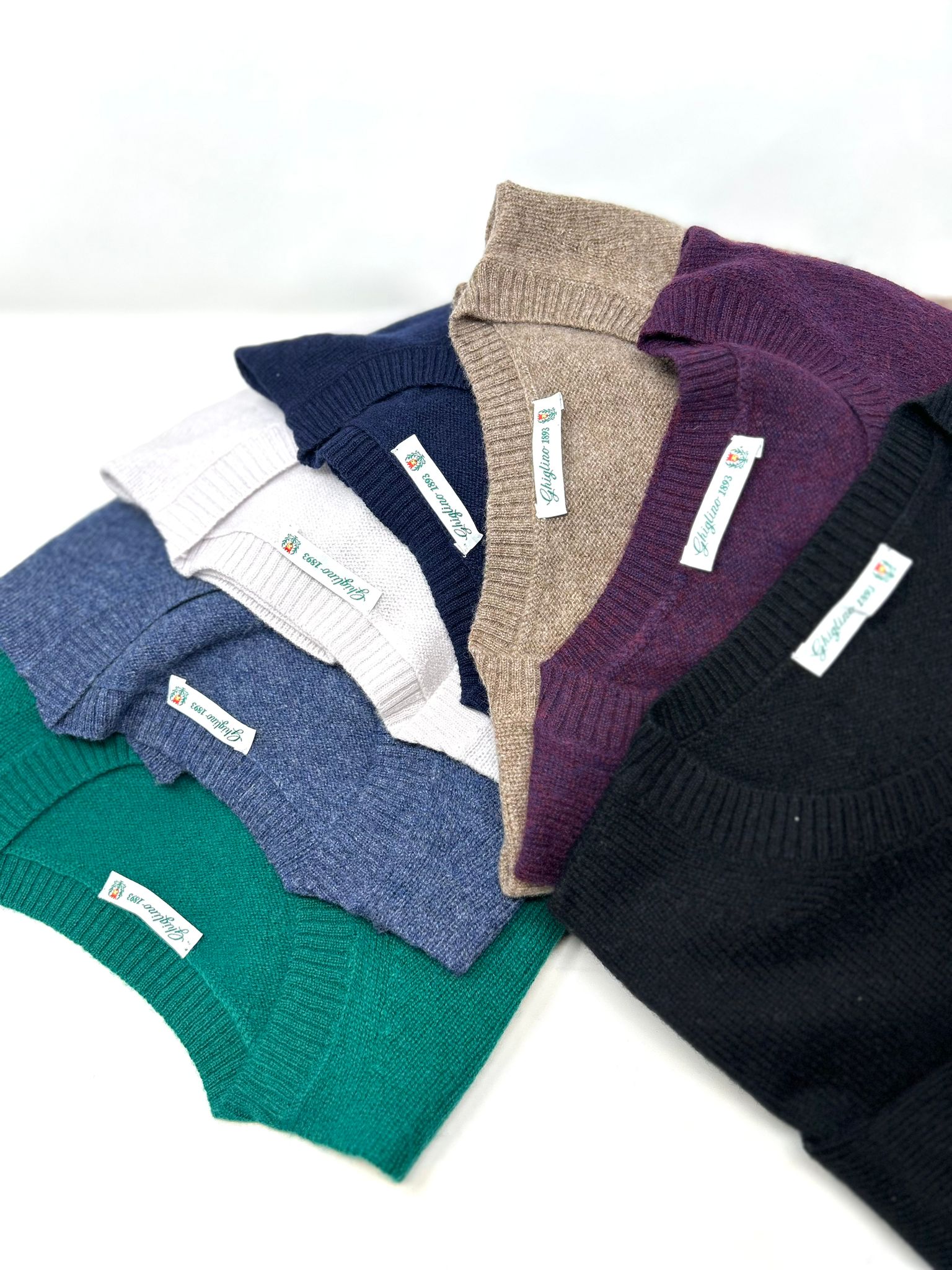 MAGLIONE “CARAMELLA” NEL SUO SCALDACOLLO – Ghiglino1893