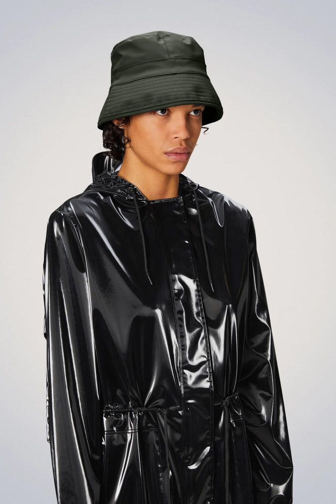 BUCKET HAT IMPERMEABILE RAINS VERDE MILITARE - Ghiglino1893