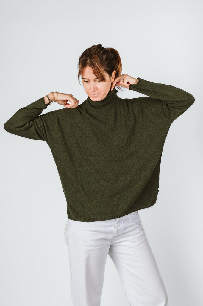 MAGLIONE "STAR" COLLO ALTO OVER BOTTONI STELLINA - Ghiglino1893