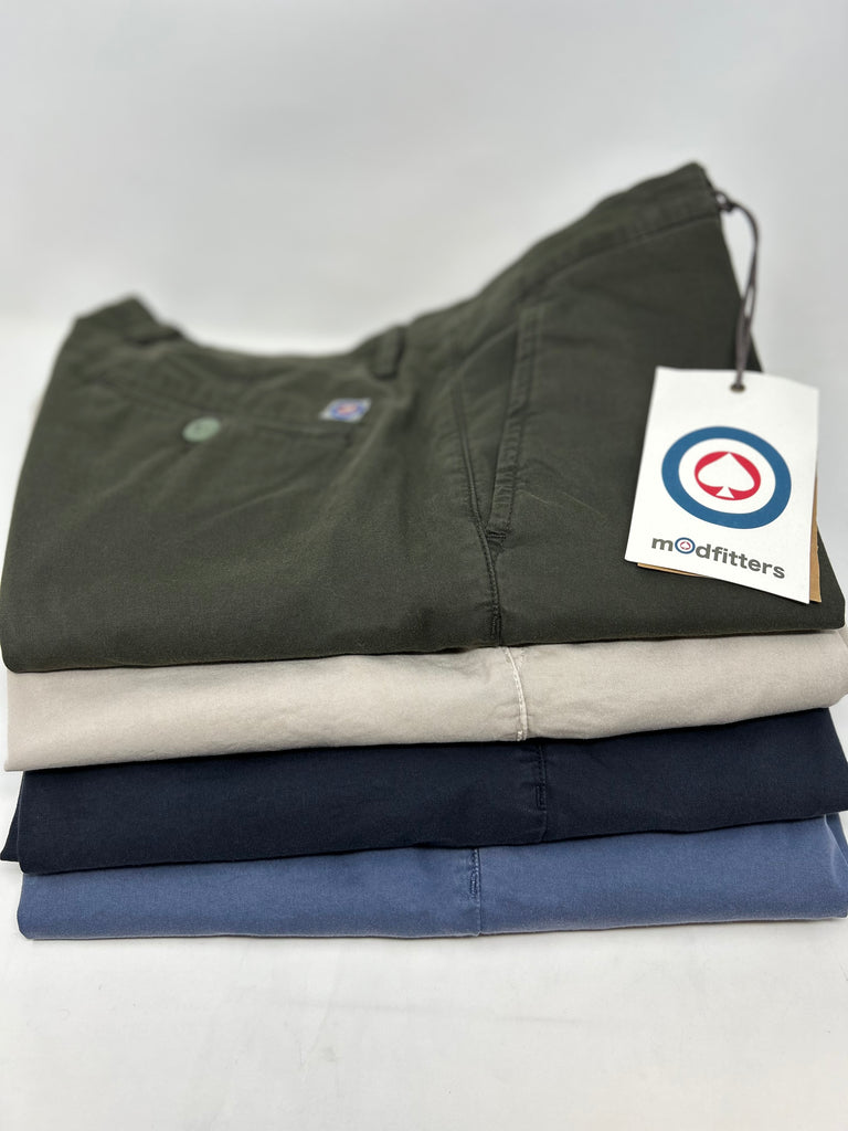 BERMUDA  CHINOS MODFITTERS ARMY - Ghiglino1893