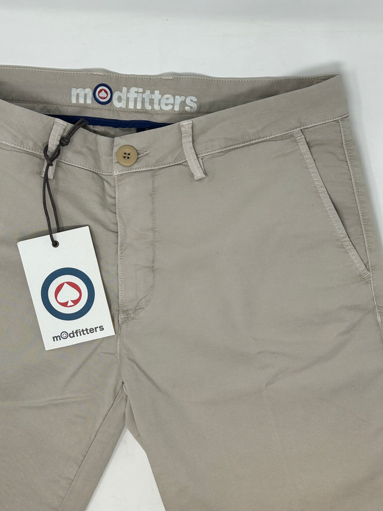 BERMUDA  CHINOS MODFITTERS STONE - Ghiglino1893